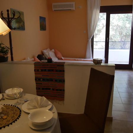 Helios-Rhodos-Apartments Koskinou  Esterno foto