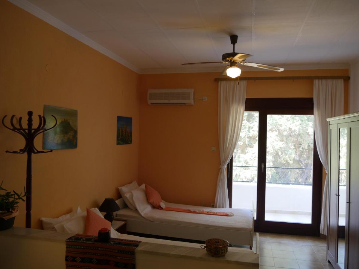Helios-Rhodos-Apartments Koskinou  Esterno foto
