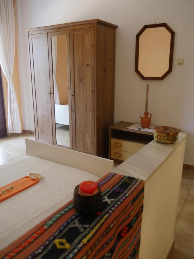 Helios-Rhodos-Apartments Koskinou  Esterno foto